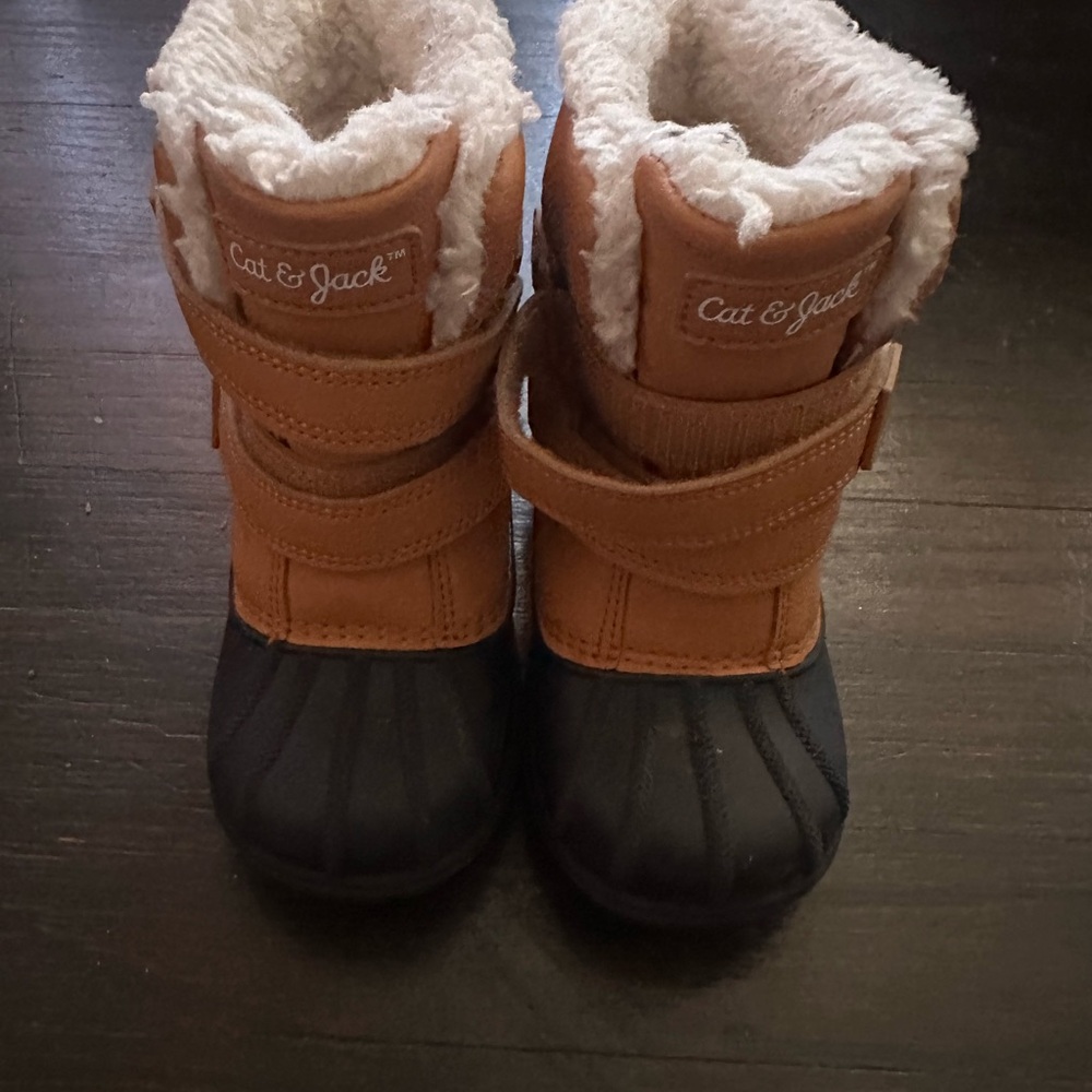 Cat & Jack Tan Winter Boots
